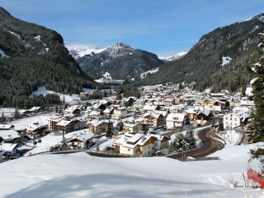 Skidorf Campitello (bei Canazei)