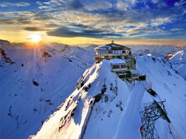 Bergstation cabinelift Schweiz