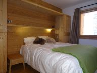 Ferienhaus Caseblanche Aigle mit Holzofen, Sauna und Whirlpool-10