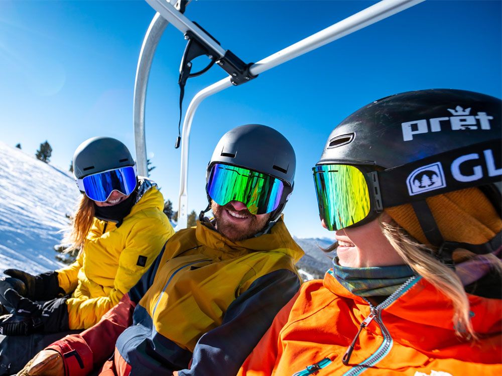 leute im ski lift