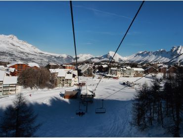 Skidorf Freundliches Skidorf mit Anschluss an das Superdévoluy Skigebiet-2