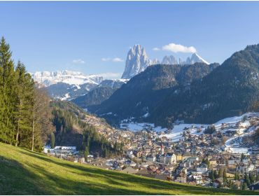 Skidorf Gemütlicher Wintersportort mit einem schönen historischen Zentrum-2