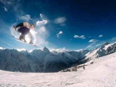 Snowboarder