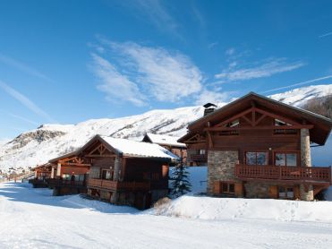 Chalets im schnee